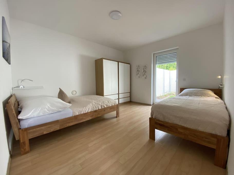 Neu Apartment In Schloss Naehe,Parkplatz, Netflix Sogel ภายนอก รูปภาพ