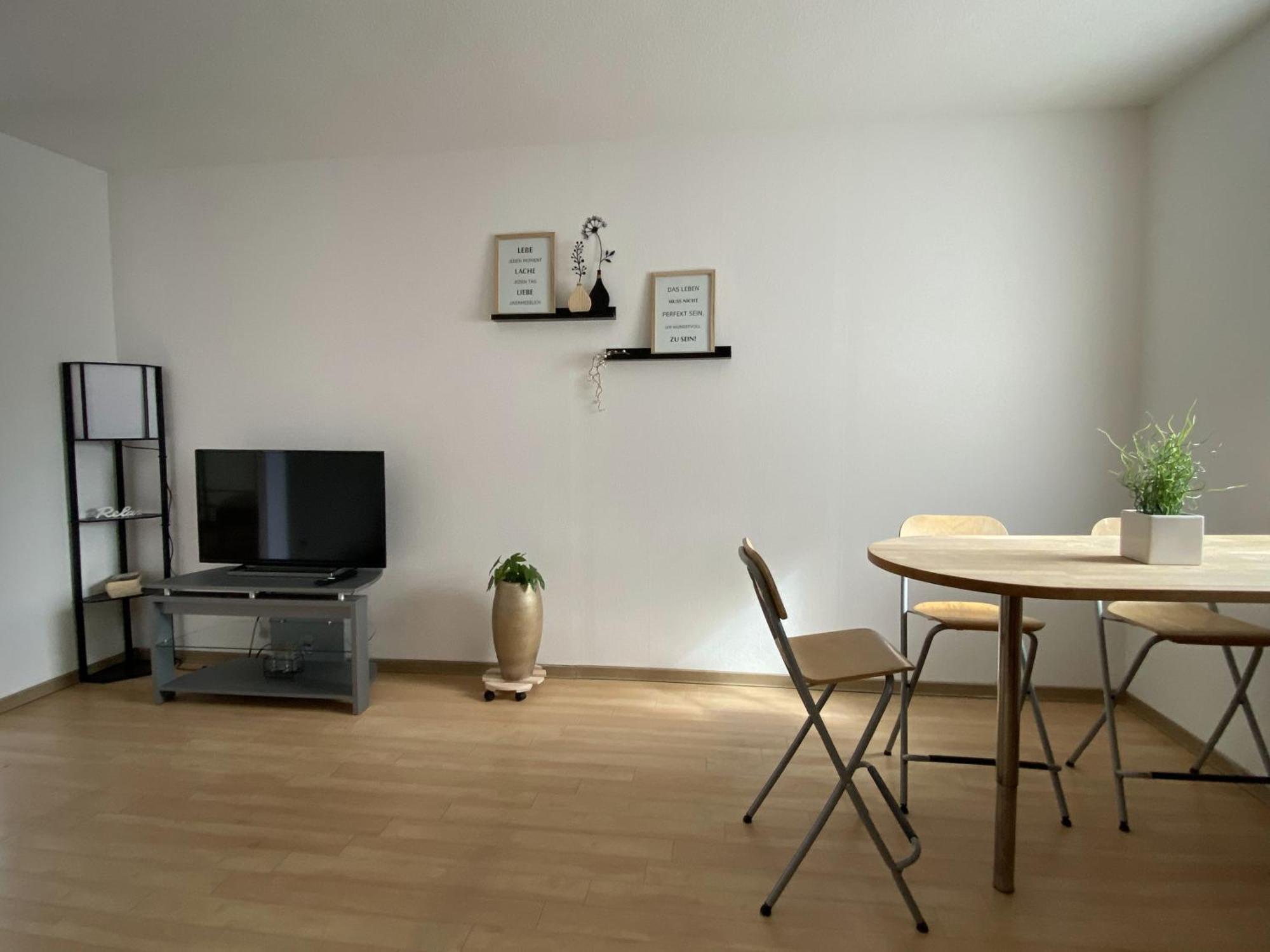 Neu Apartment In Schloss Naehe,Parkplatz, Netflix Sogel ภายนอก รูปภาพ