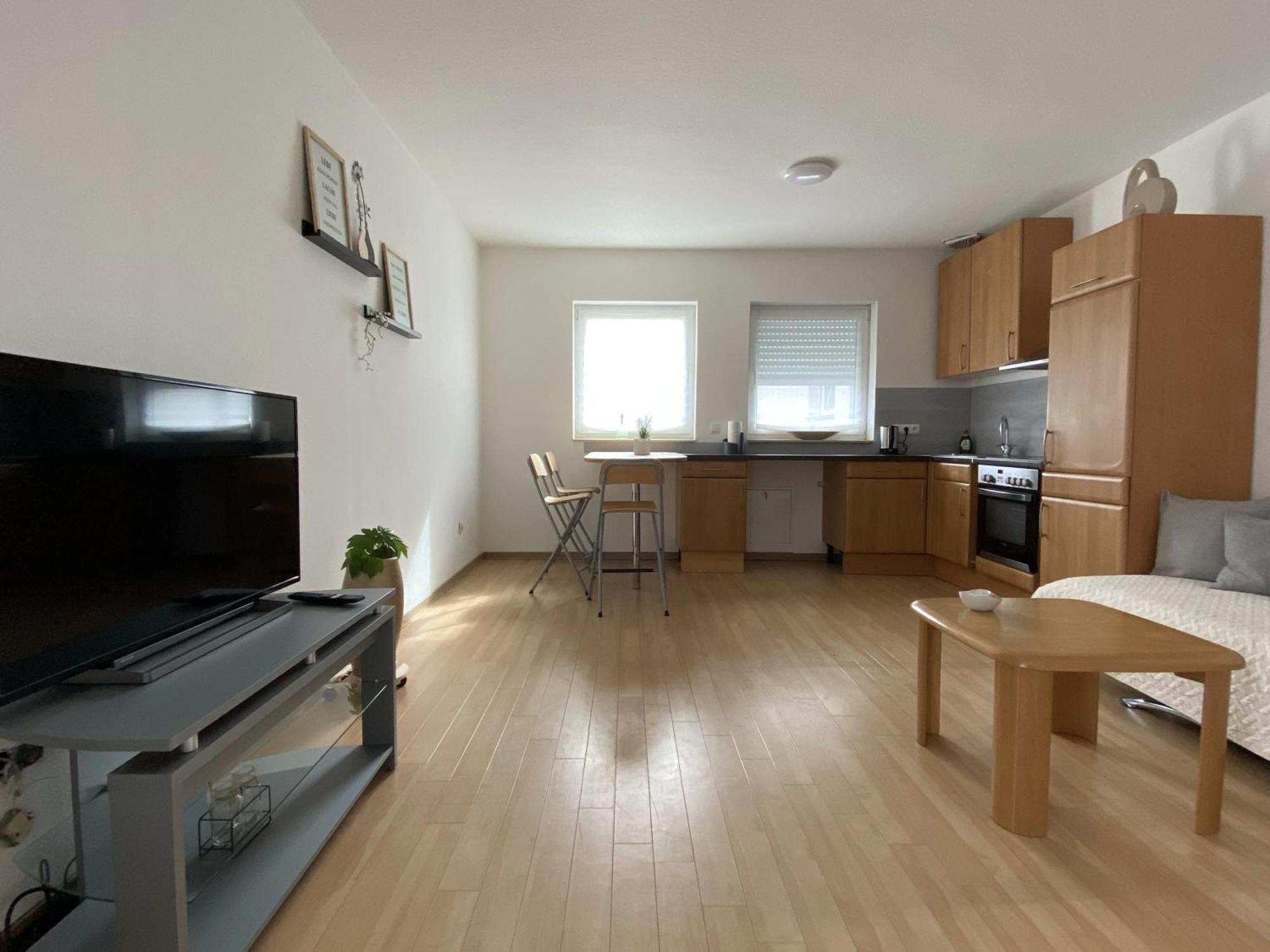 Neu Apartment In Schloss Naehe,Parkplatz, Netflix Sogel ภายนอก รูปภาพ